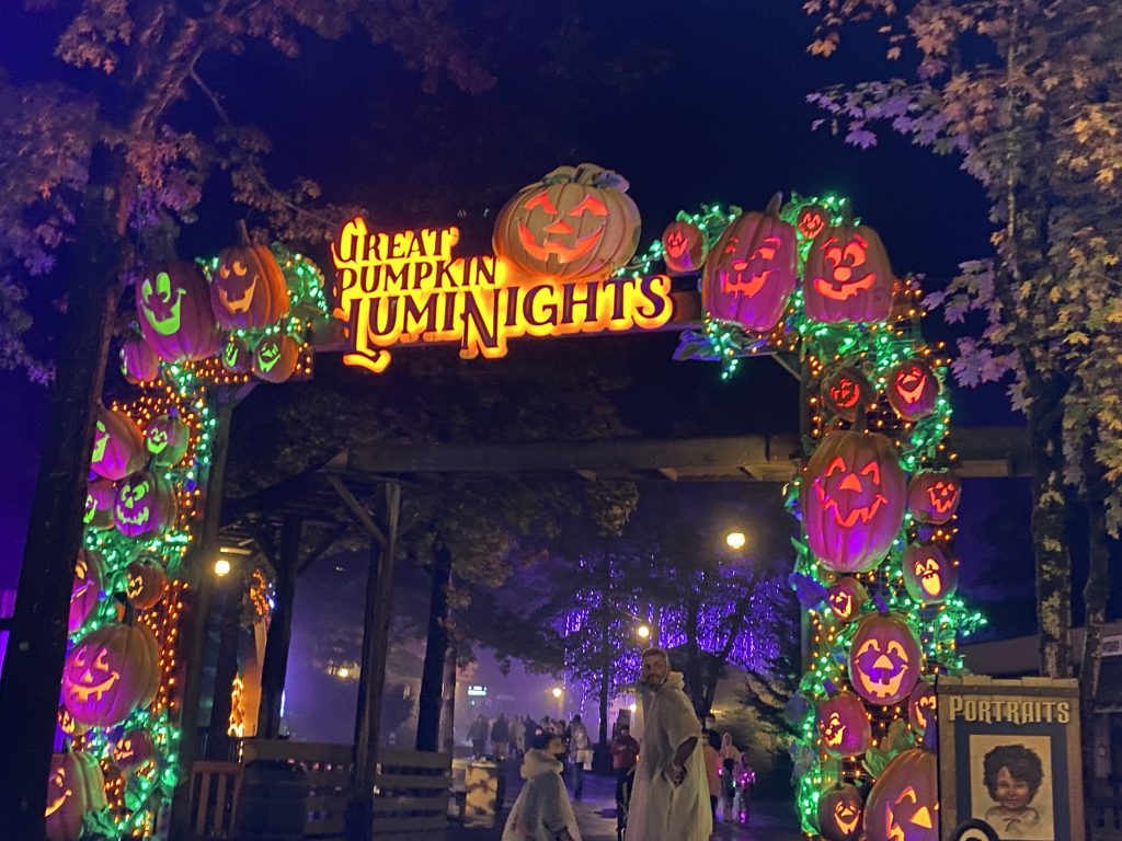 great pumpkin luminights decorations