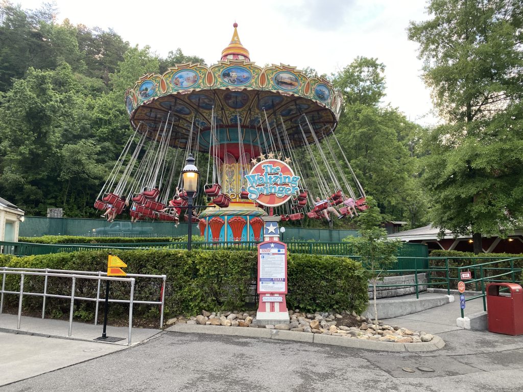 The Waltzing Swinger at Dollywood