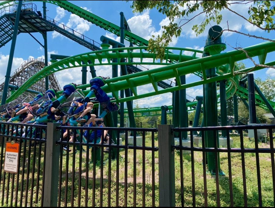 riders on the Dragonflier at Dollywood