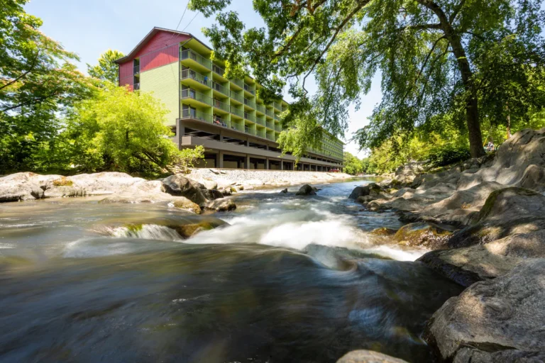 Pigeon Forge Hotels on the River (2023)