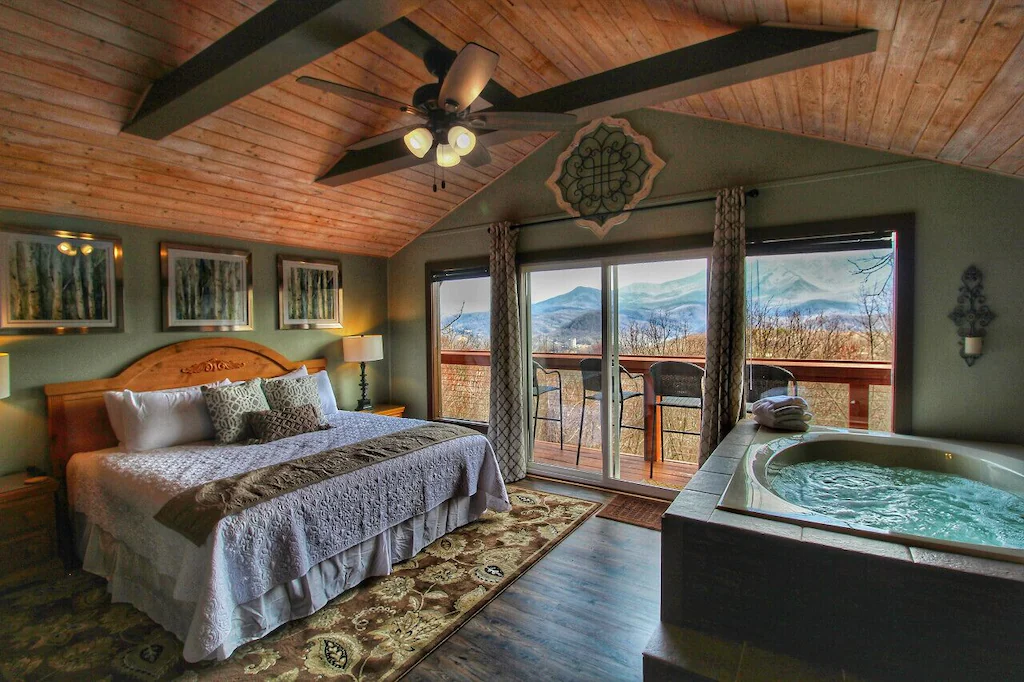 interior of paradise vista master bedroom with jacuzzi tub